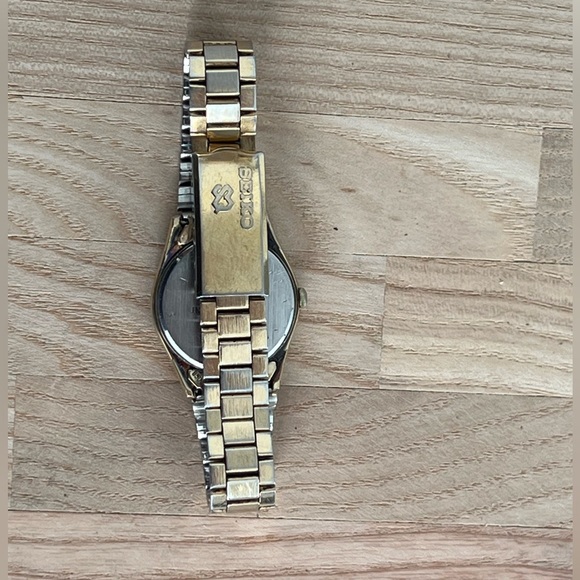 Seiko Ladies Watch Vintage Gold Tone Bracelet Gold Tone Dial Date Window - Picture 10 of 12